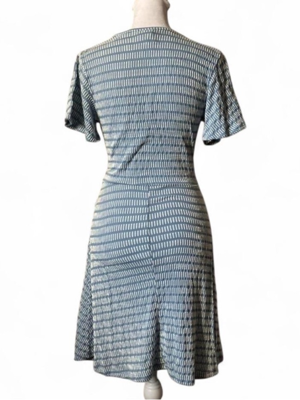 Caution to the Wind Baby Blue Faux Wrap Short Sleeve Mini Dress size Medium - Picture 3 of 8